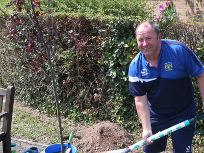 Gary visits Dementia Centre