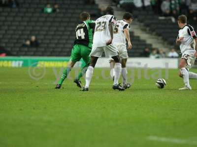 20091205 - mkdons away 153.jpg