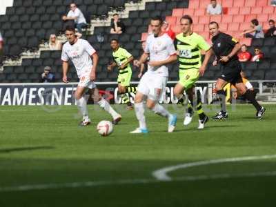 20120915 - mk dons1 away 075.JPG