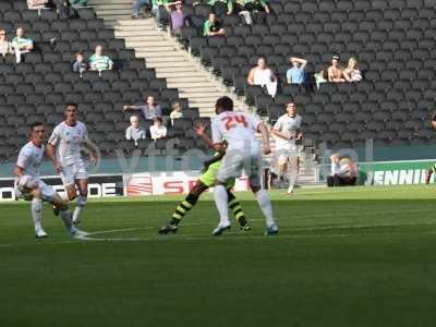 20120915 - mk dons1 away 245.JPG