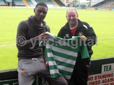 20120713 - rohan ince signing 015 web   4.3.jpg