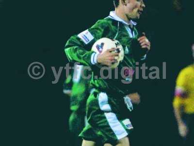 - YTFC_V_CANVEY_ISLAND5.jpg