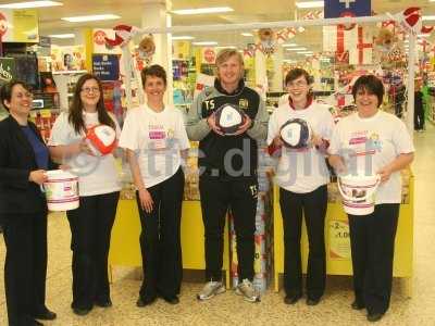 20100506 - Terry for Clic Sargeant at Tesco 006.jpg