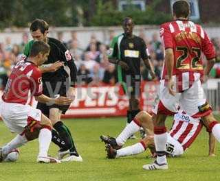 20090818 - v exeter away 129x320.jpg