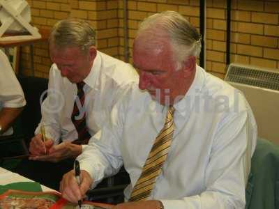 20081016 - man utd legends 010.jpg