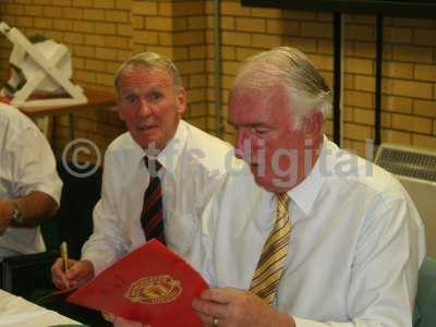 20081016 - man utd legends 012.jpg