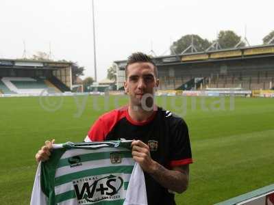 20130930 - shane duffy signing 004.JPG