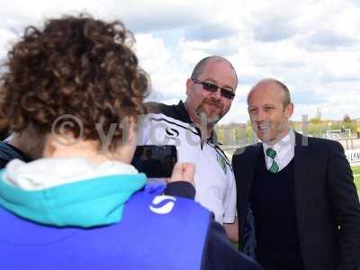 Barnet v Yeovil Town 300416