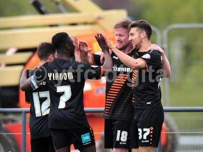 Barnet v Yeovil Town 300416