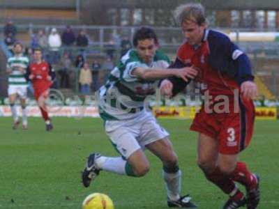 Nick Crittenden in action against Scunthorpe United