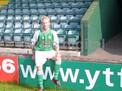 - Weasel in green kit4.jpg