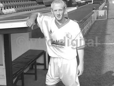 - Weasel in white kit2mono.jpg