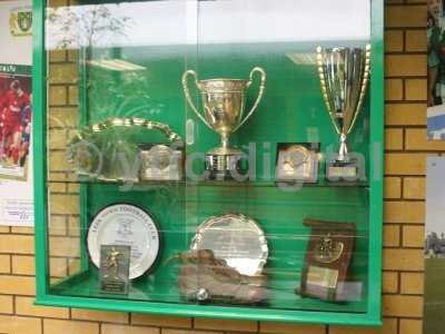 20050415 - trophy cabinets 002.jpg