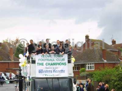 bus arrives at westlands7