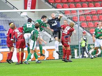 goalmouth action v skonto