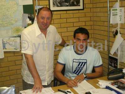 Pablo Signing 006