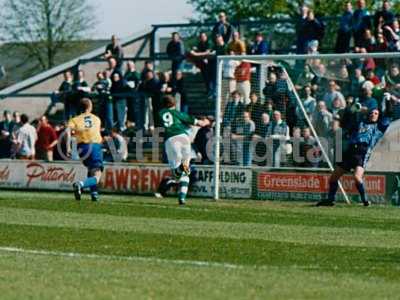 Yeovil in Conference matches 130212 047-1