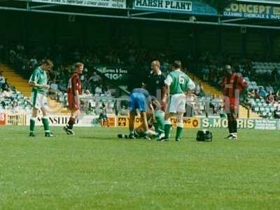 Yeovil in Conference matches 130212 064-1