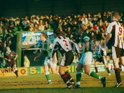 Yeovil in Conference matches 150212 025