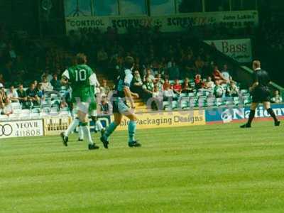 ytfc v wycombe 2000-2001 005-1