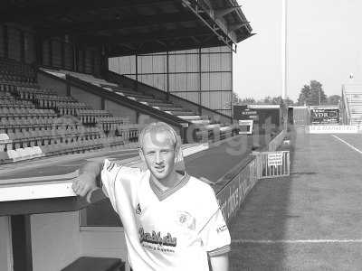 Weasel in white kit2mono