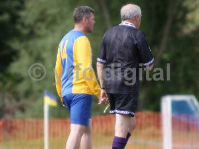 Chinnock v YTFC Legends 08-08-17491