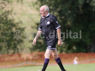 Chinnock v YTFC Legends 08-08-17494