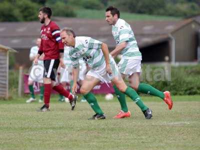 Chinnock v YTFC Legends 08-08-17530