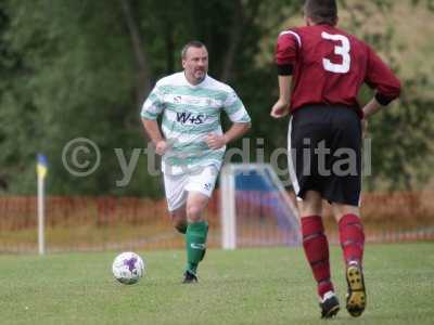 Chinnock v YTFC Legends 08-08-17520