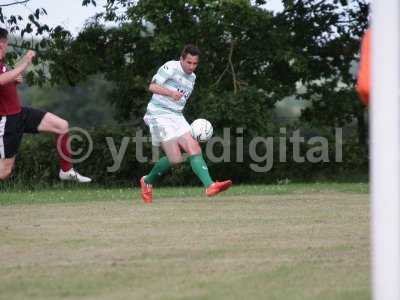 Chinnock v YTFC Legends 08-08-17554