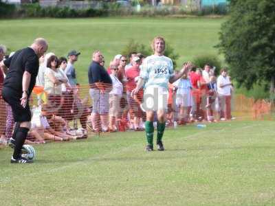 Chinnock v YTFC Legends 08-08-17585