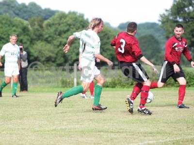 Chinnock v YTFC Legends 08-08-17596