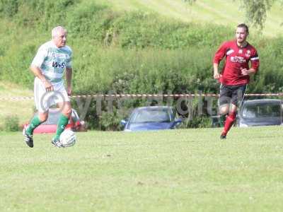 Chinnock v YTFC Legends 08-08-17592