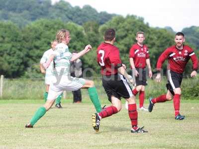 Chinnock v YTFC Legends 08-08-17595