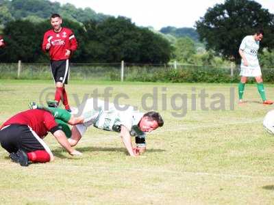 Chinnock v YTFC Legends 08-08-17627