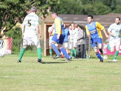 Chinnock v YTFC Legends 08-08-17670