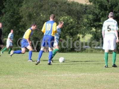 Chinnock v YTFC Legends 08-08-17686