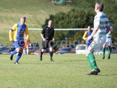 Chinnock v YTFC Legends 08-08-17694