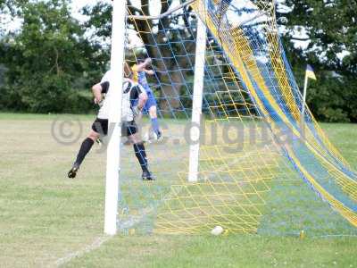 Chinnock v YTFC Legends 08-08-17733