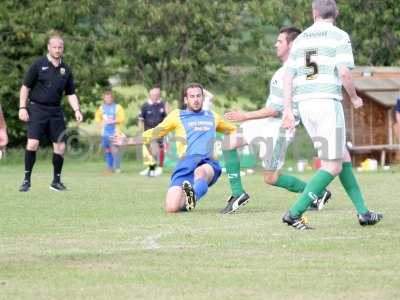 Chinnock v YTFC Legends 08-08-17737