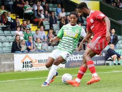 1356437_Yeovil_Town_120817ppauk0008