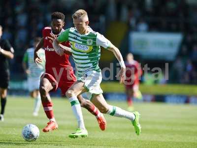 1356626_Yeovil_Town_120817ppauk0042