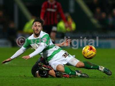 Yeovil Town v Oxford United 281215