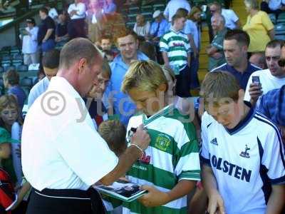 - gazza  with fans2.jpg