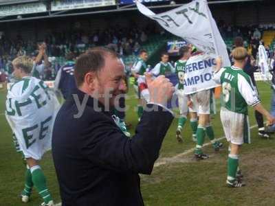 - gaffer celebrates.jpg